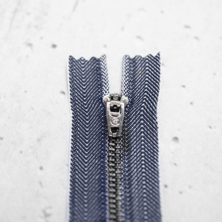 ZAMEK SPODNIOWY 12 CM CIEMNY JEANS - METALOWY STALOWY