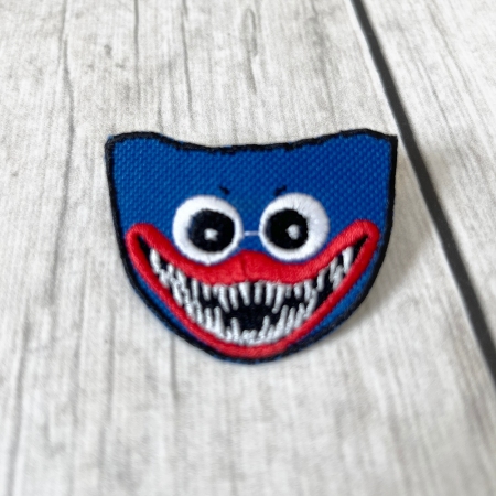 APLIKACJA TERMOPRZYLEPNA NIEBIESKA UŚMIECHNIĘTA BUZIA