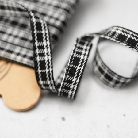 TAŚMA OZDOBNA KRATKA DIAGONAL 1 CM